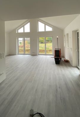 Bungalow, lichtdurchflutet , Gebäudeenergiegesetz 2023, GEG, KFW , Förderung , Wärmepumpe