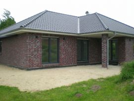 Bungalow in Gettorf mit 126 m² Wfl., , Wohnen auf einer Ebene, Bodengleiche Dusche