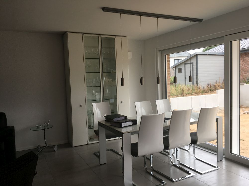 Stylische Esskombination 